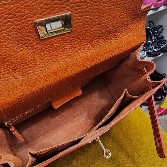 Rare orange clemence with gold hardware Teddy Blake Buti eva kelly bag - Picture 9 of 10